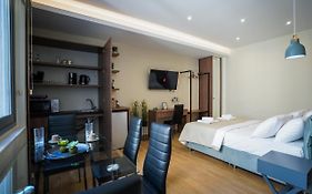 Athens City Living At Akadimias
